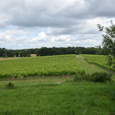 Chez Claude Et Aline Puynormand